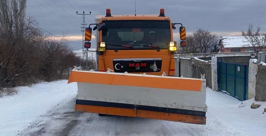 kapanan-koy-yollari-aciliyor