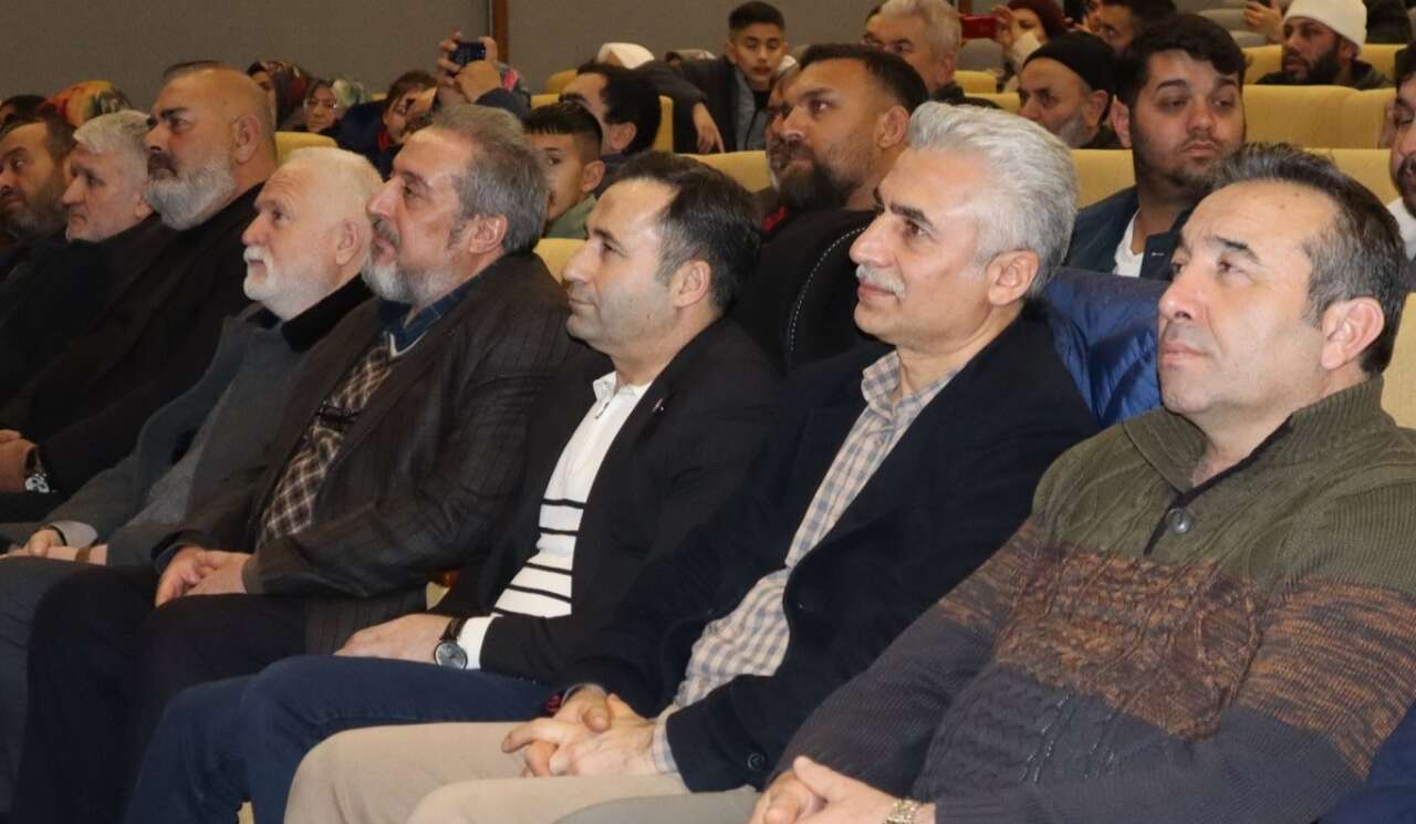 roman-cocuklar-hadis-ve-ilahilerle-gonulleri-fethetti