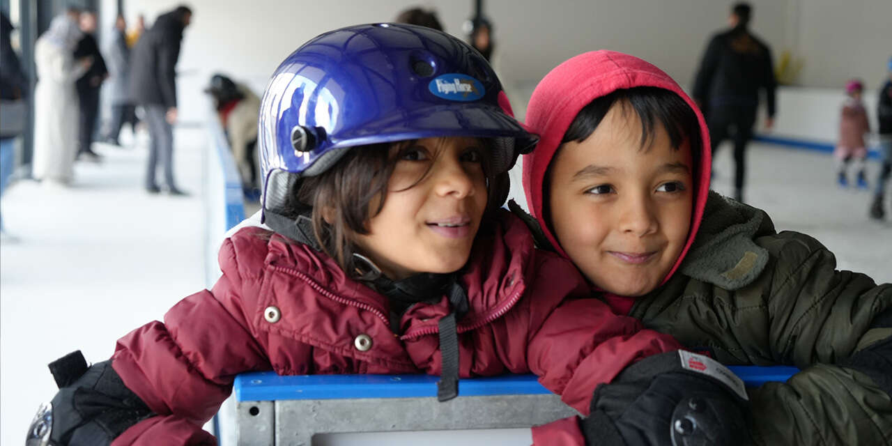 kirikkalede-cocuklara-karne-hediyesi-ucretsiz-buz-pisti-3