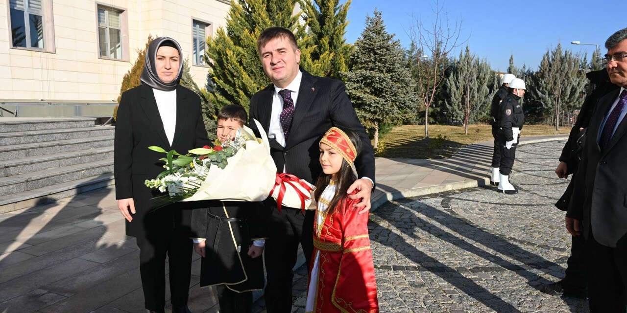 vali-sariibrahim-kapimiz-halkimiza-sonuna-kadar-acik-olacak2