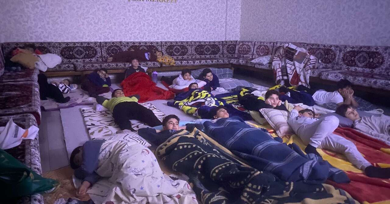 nokta-camiinde-gencler-genclige-deger-kampinda-bulustu1