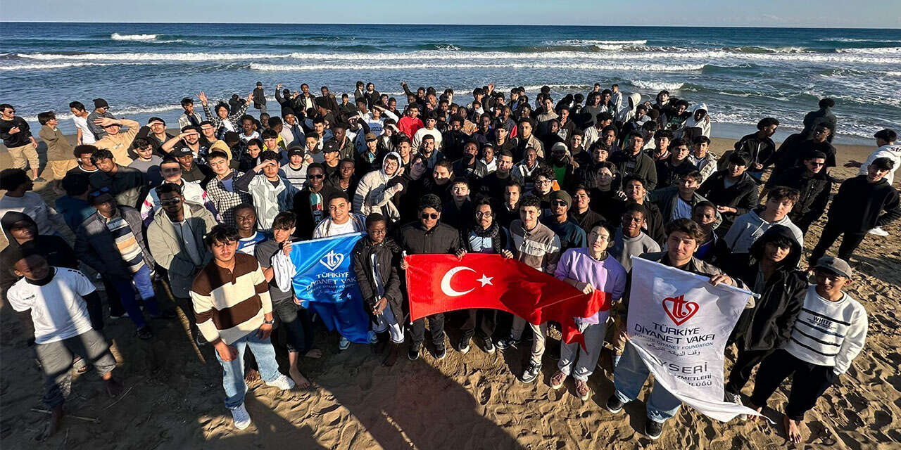 turkiye-diyanet-vakfi-ogrenciler-icin-kamp-duzenliyor