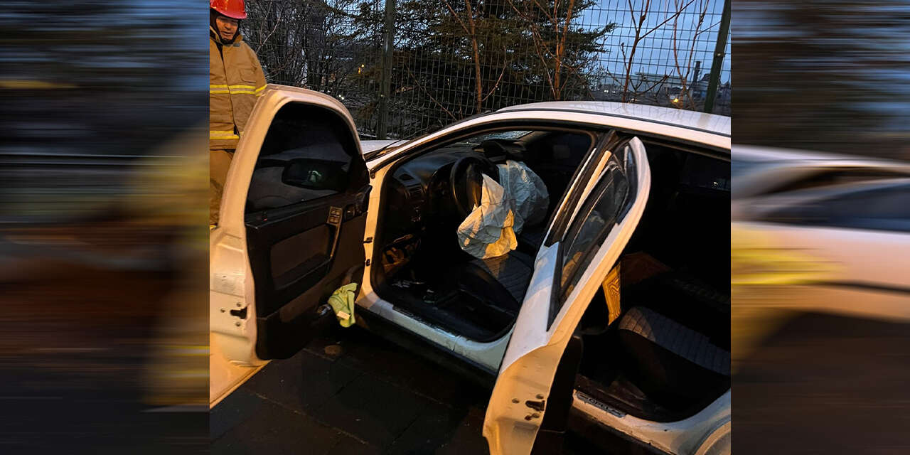 kayganlasan-yolda-kaza-oldu-2-kisi-yaralandi3