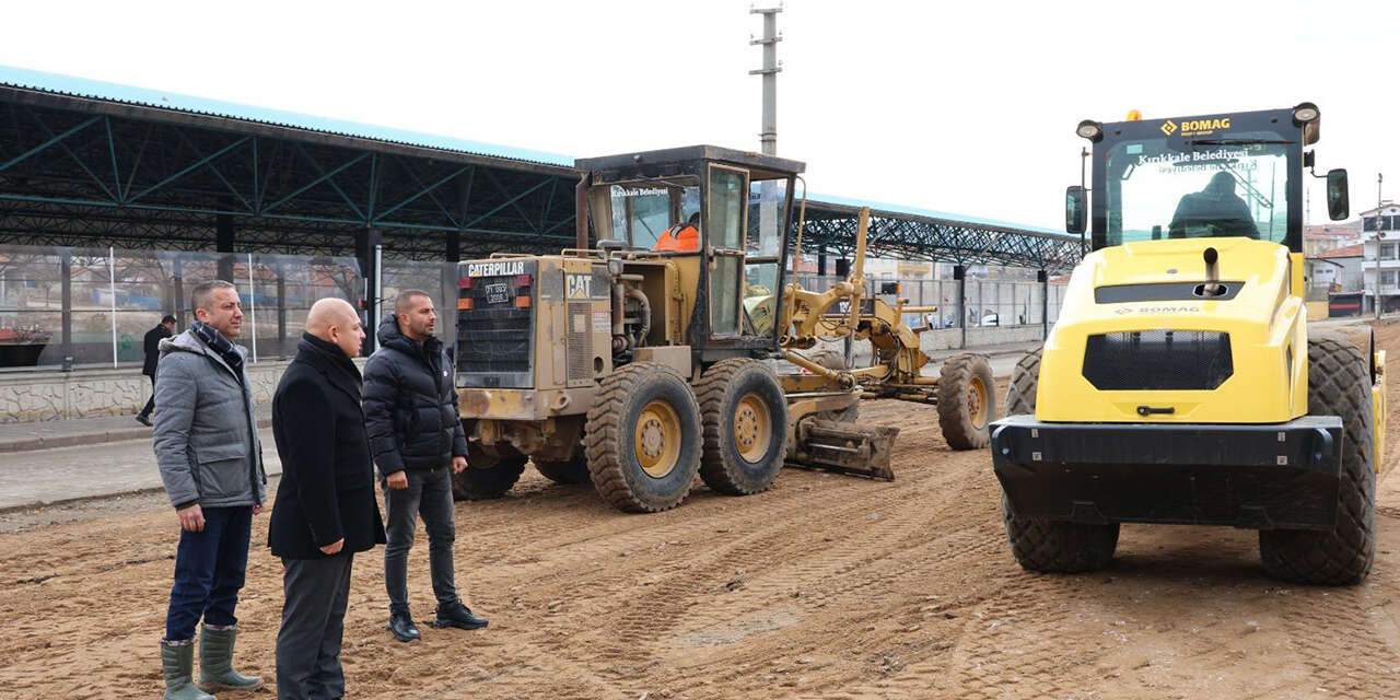 karsiyaka-mahallesi-pazarinin-zemin-duzlemesi-yapiliyor3