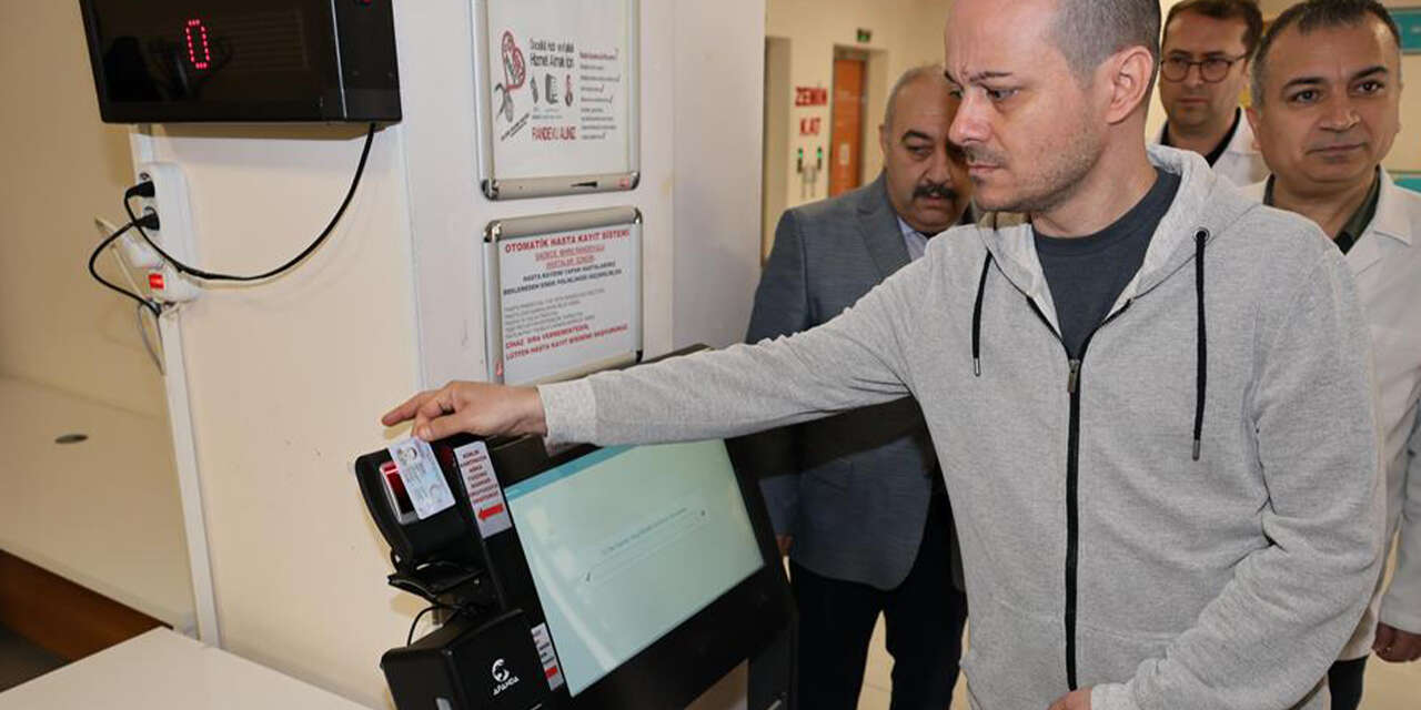 dis-hastanesinde-dijital-hasta-kayit-donemi-basladi-2