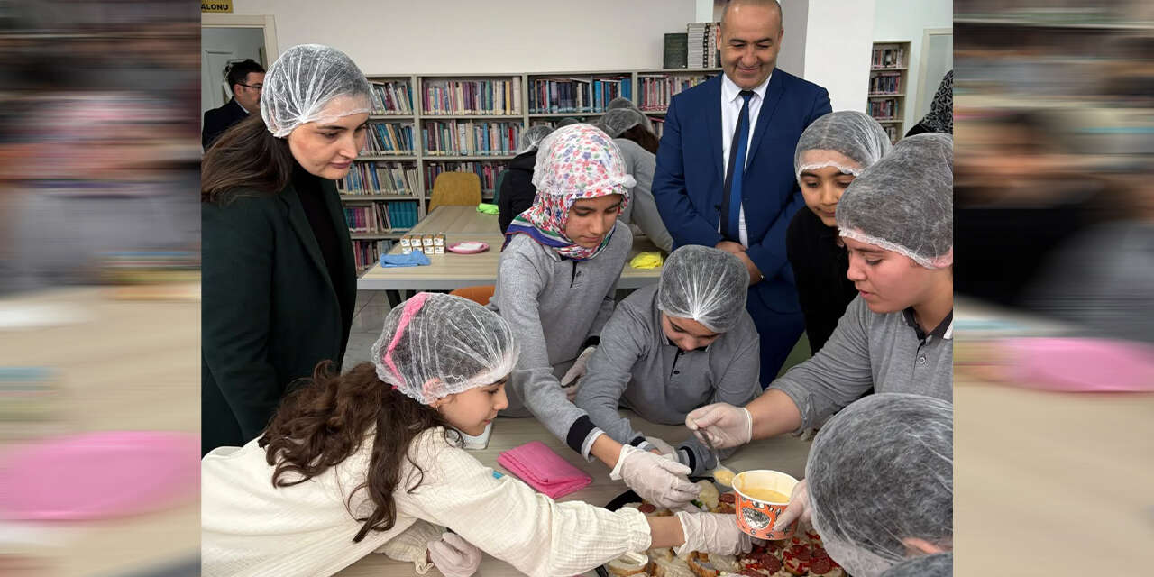 cocuklardan-bayat-ekmek-farkindaligi-bayat-ekmeklerden-pizza-yaptilar-2