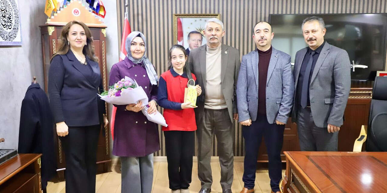 begum-culhaoglu-yahsihani-gururlandirdi-2