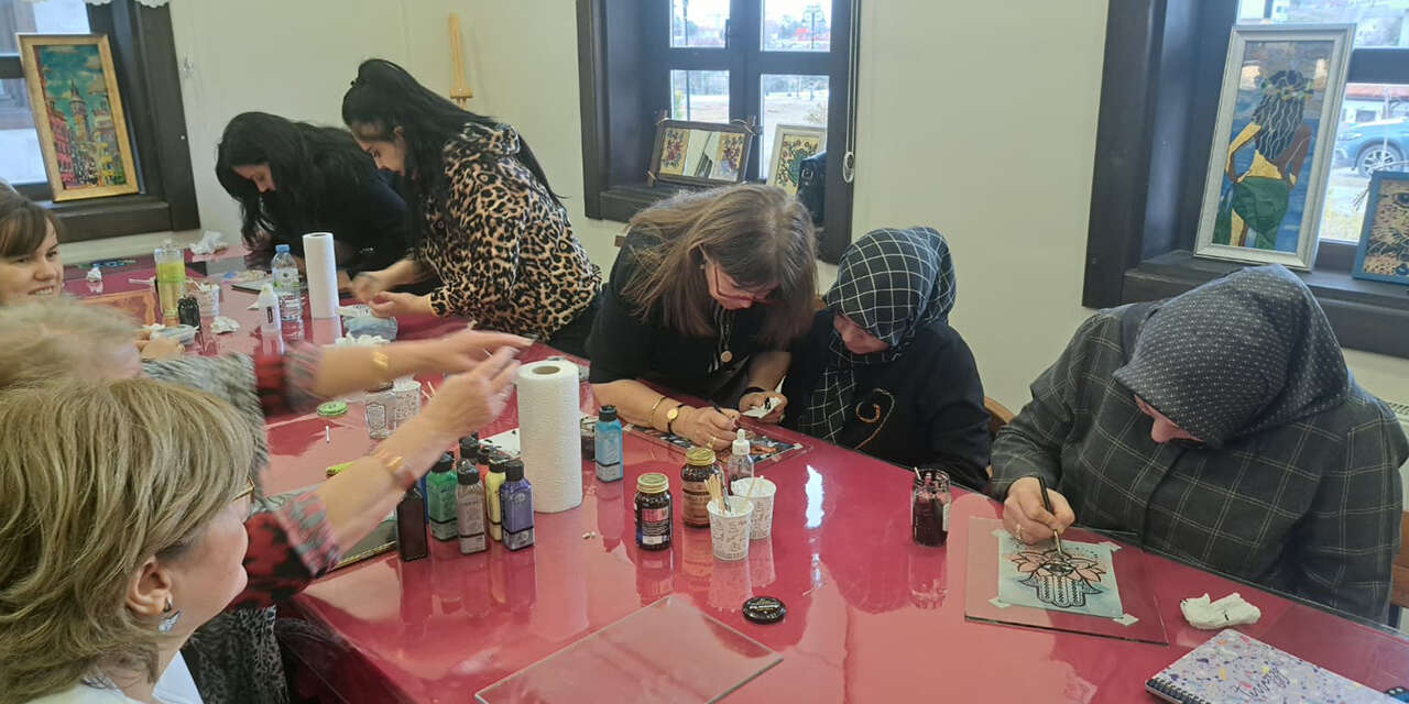 kasaba-kultur-sanattan-geleneksel-cam-alti-sanatina-destek2