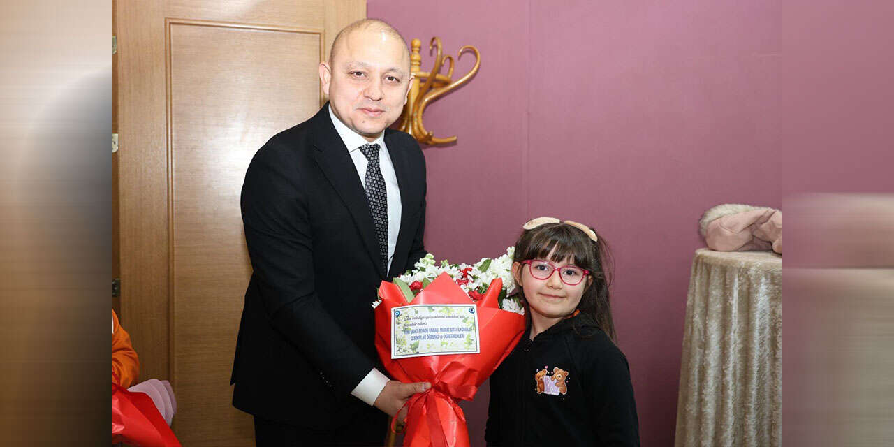 ahmet-onal-ogrencileri-belediyede-agirladi2