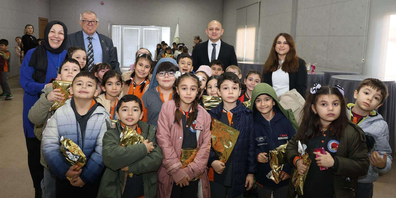 ahmet-onal-ogrencileri-belediyede-agirladi3