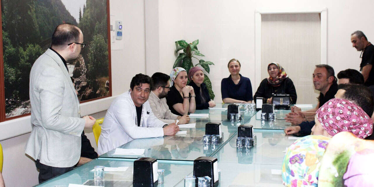 yuksek-ihtisasin-emektar-hemsireleri-emekli-oldu-2