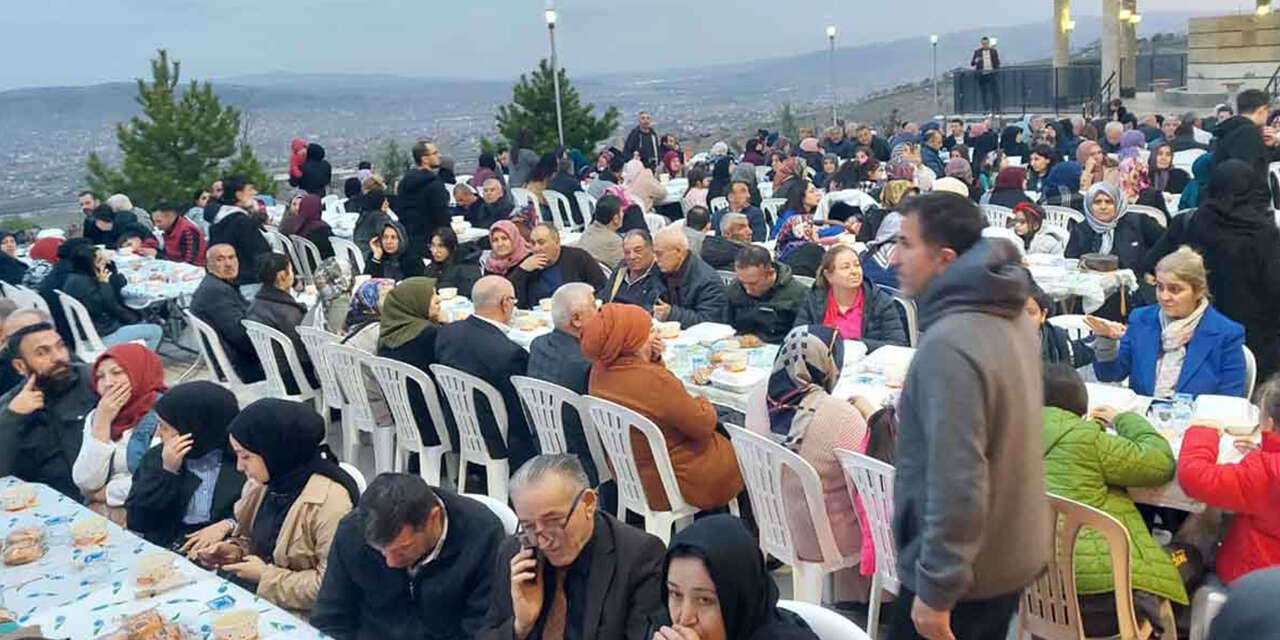 islami-degerler-kulliyesi-kapilarini-yolculara-acti-2