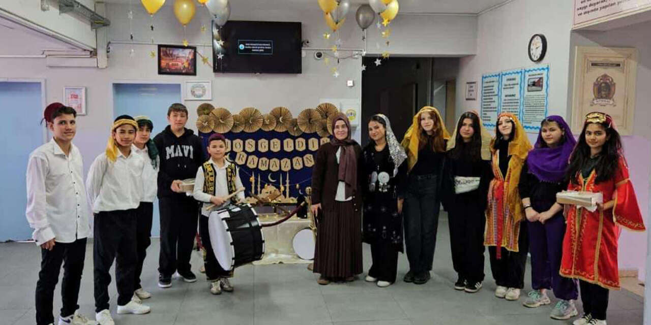 milli-egitim-vakfi-ortaokulunda-ramazan-coskusu-2