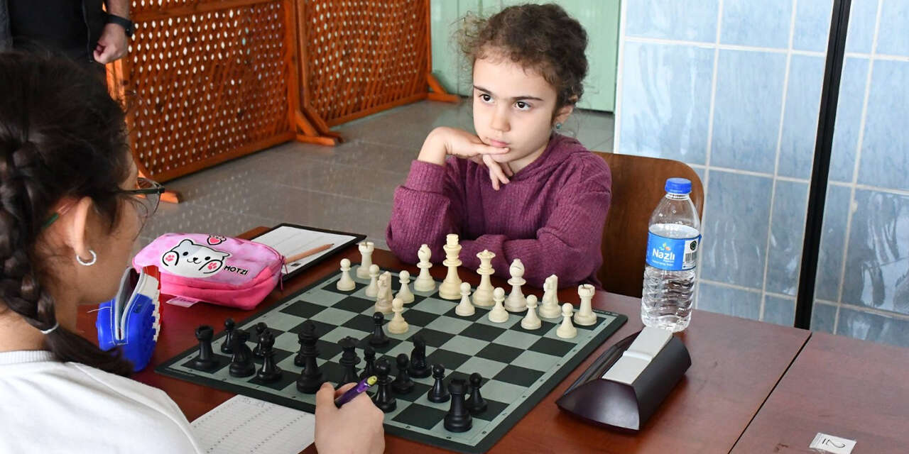 sampiyonluk-icin-hem-zamanla-hem-rakipleriyle-yaristilar-2