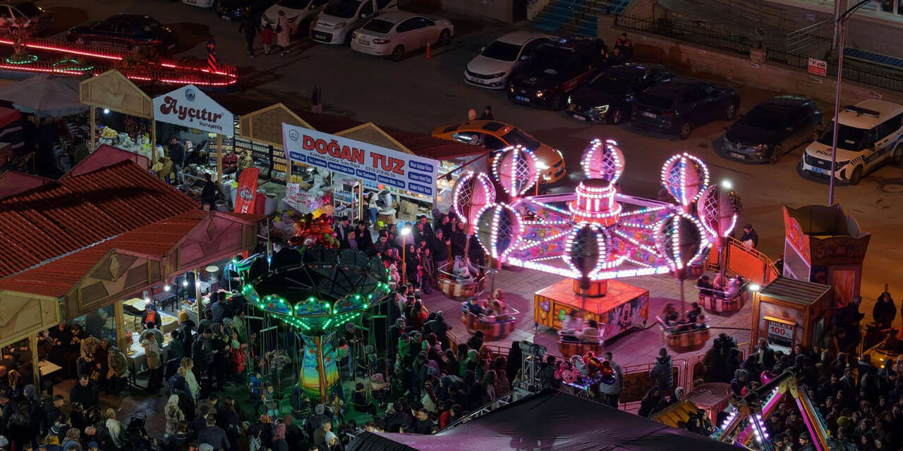 soguk-havaya-ragmen-meydan-dolup-tasiyor-2