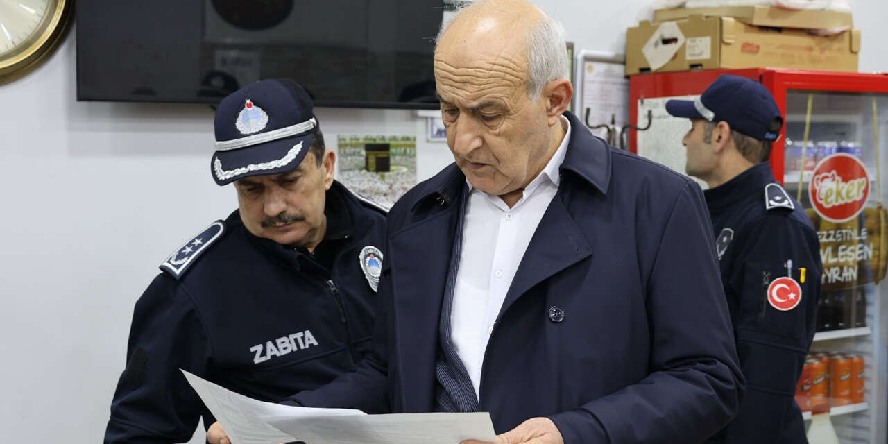 zabita-ekiplerinden-gece-baskini-tek-tek-incelediler-2