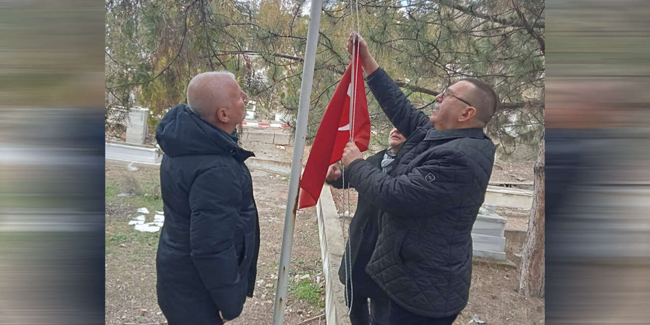 mhp-teskilati-ulkucu-sehit-ibrahim-yildirimi-dualarla-andi-2