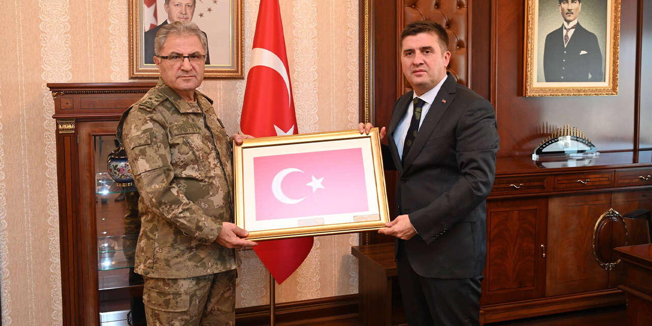 komutan-tokelden-vali-sariibrahime-ziyaret2