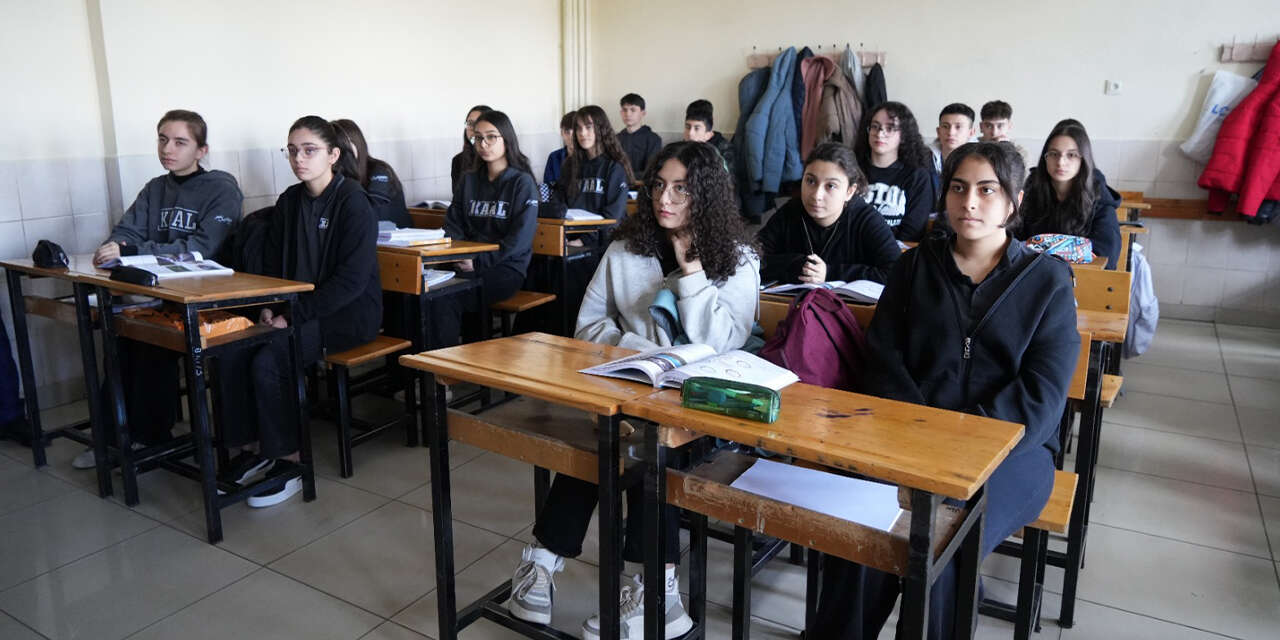 kirikkalede-okullarda-korku-dolu-anlar-panikle-kacistilar2