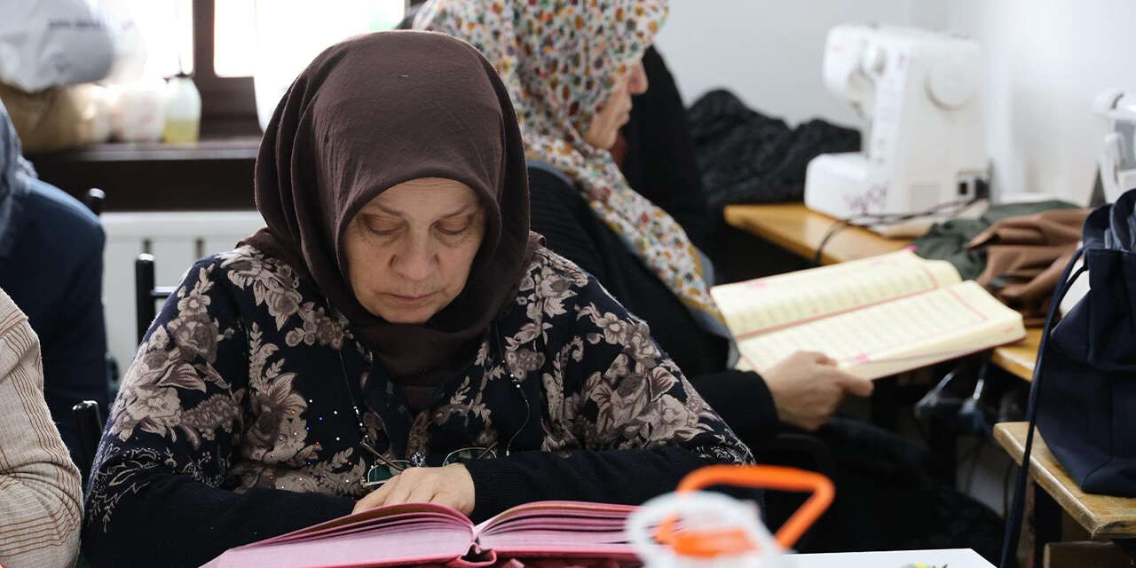 mahalle-konaklarinda-mukabele-gelenegi-yasatiliyor3