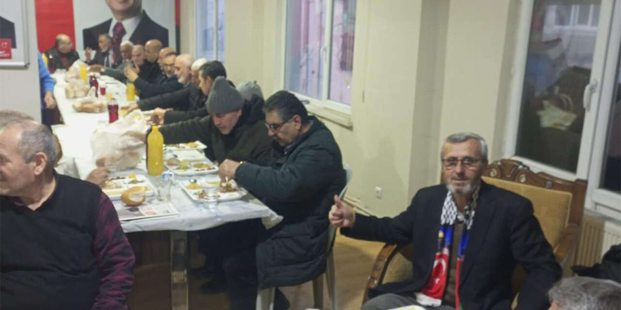 saadet-partisi-adalet-sofrasinda-emekli-ve-muhtarlari-bulusturdu-1