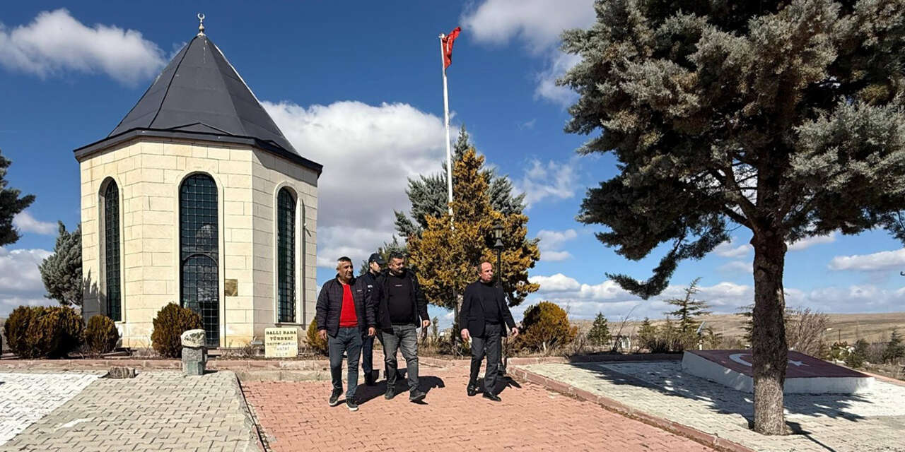 baliseyhte-mezarlik-ve-turbeler-icin-bakim-seferberligi3