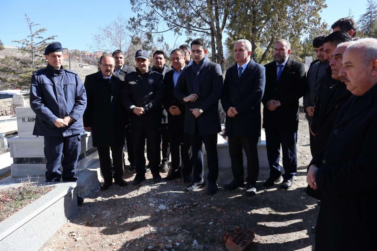 halk-ozani-haci-tasan-keskinde-vefat-yil-donumunde-anildi