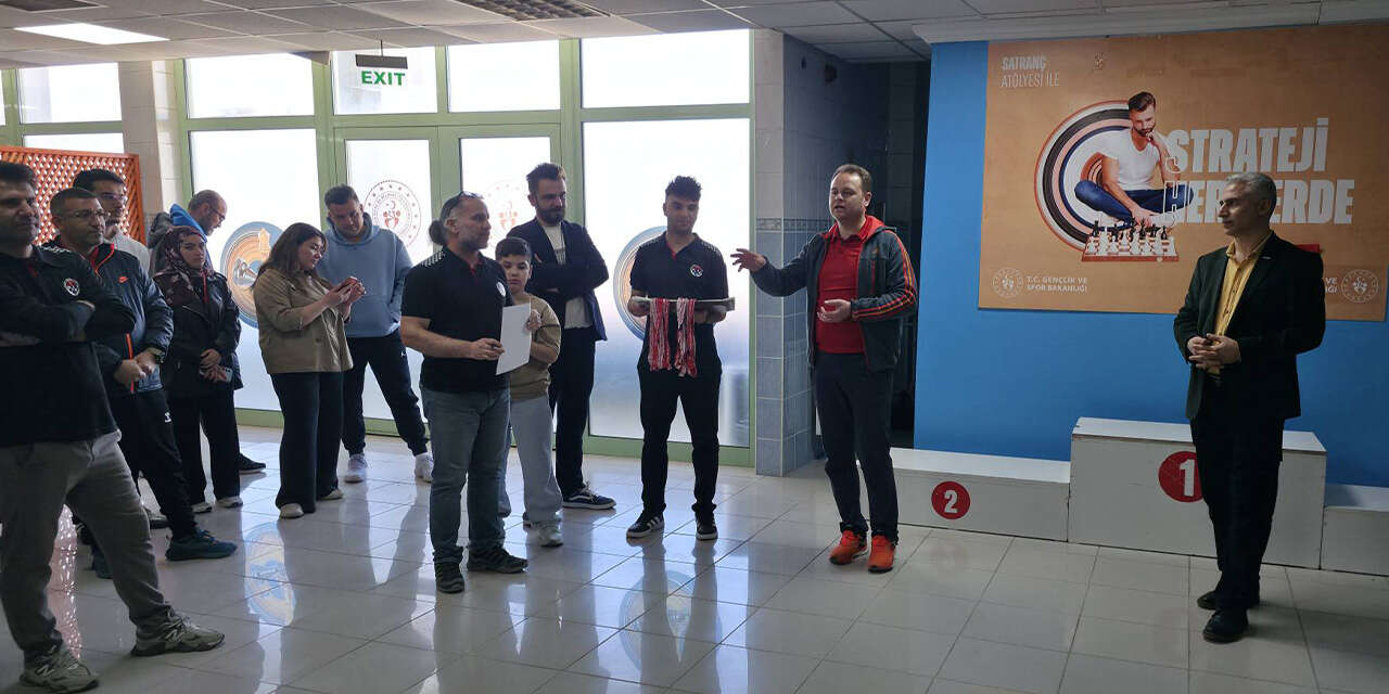 satranc-turnuvasinda-zamanla-yaris-3