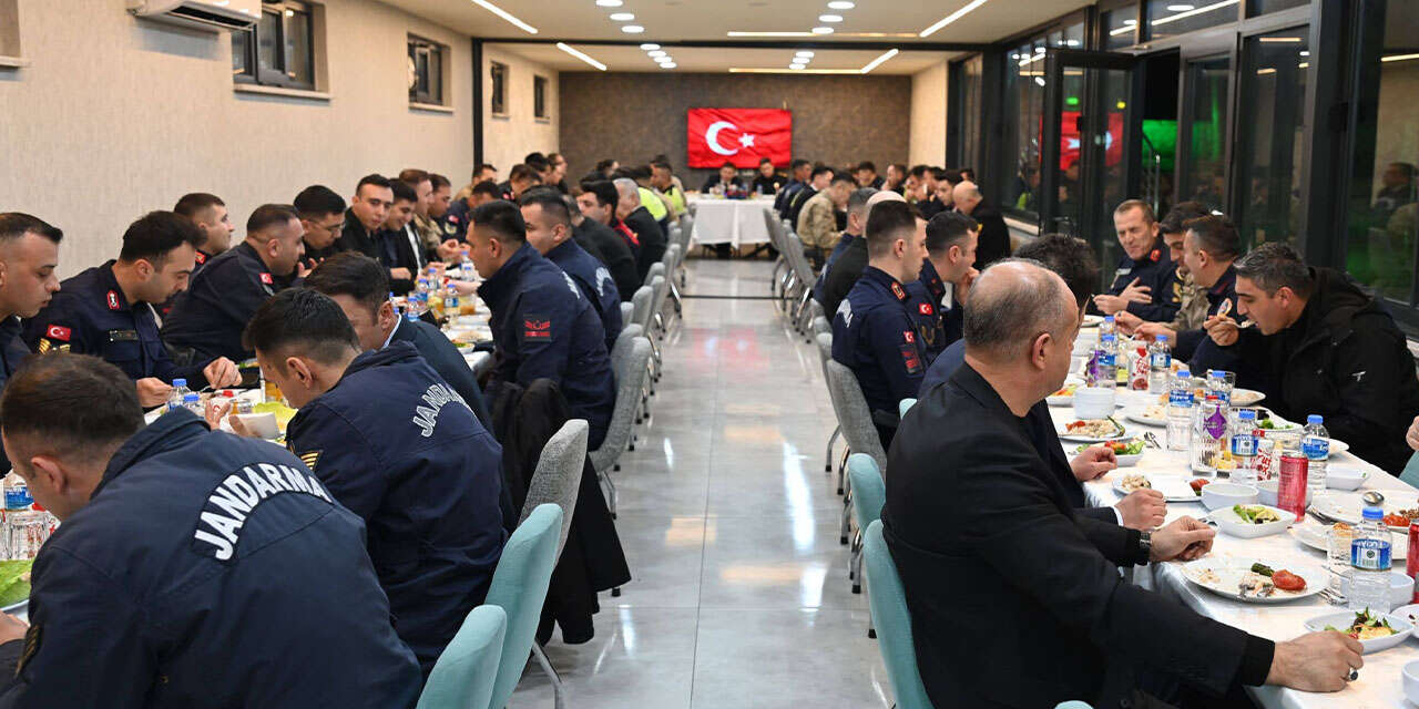 vatan-nobetinde-iftar-bulusmasi-3