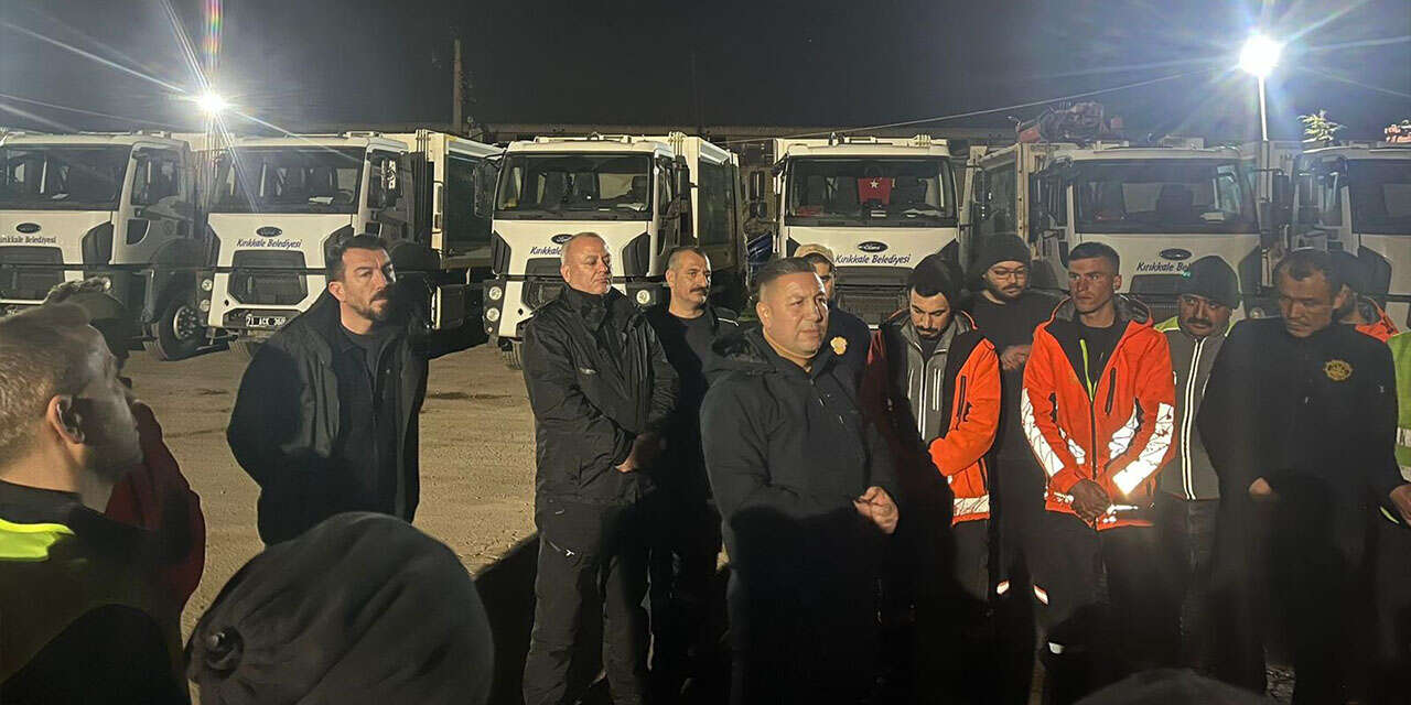 kirikkalede-gece-saatlerinde-temizlik-mesaisi-3