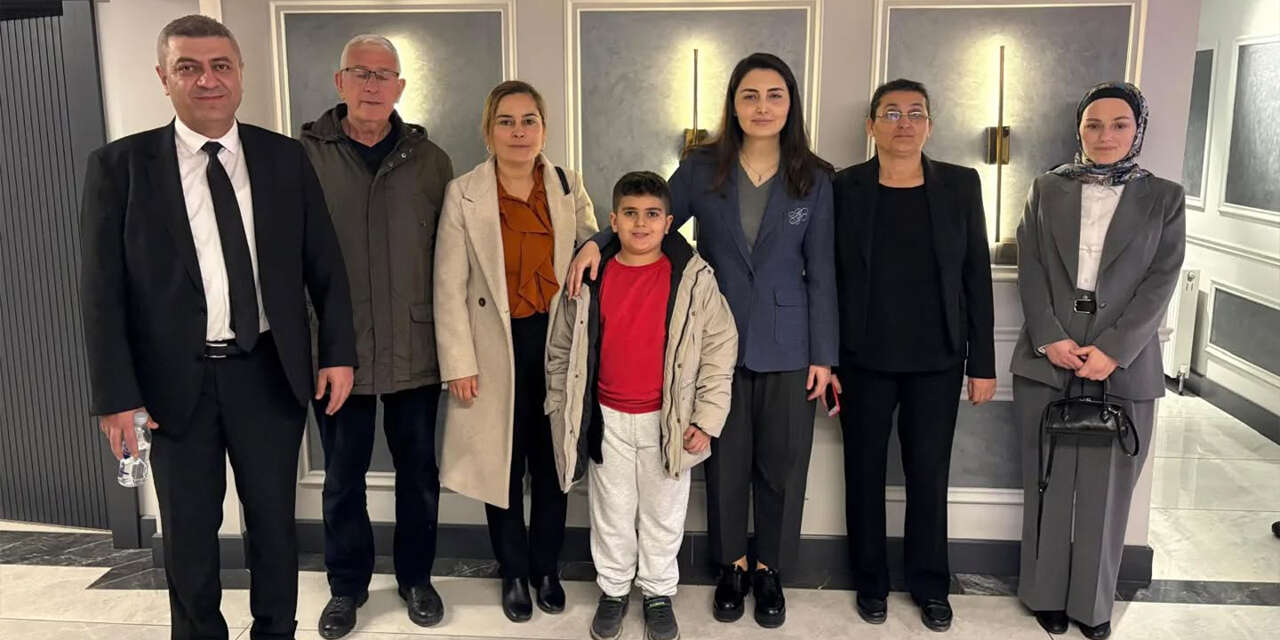 bahsilida-kaymakam-bozkir-ve-personel-iftar-sofrasinda-bulustu-13