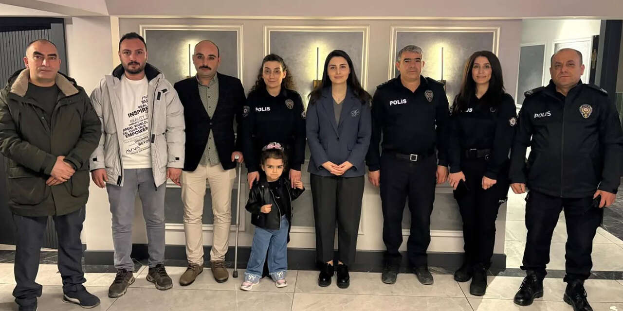 bahsilida-kaymakam-bozkir-ve-personel-iftar-sofrasinda-bulustu-14