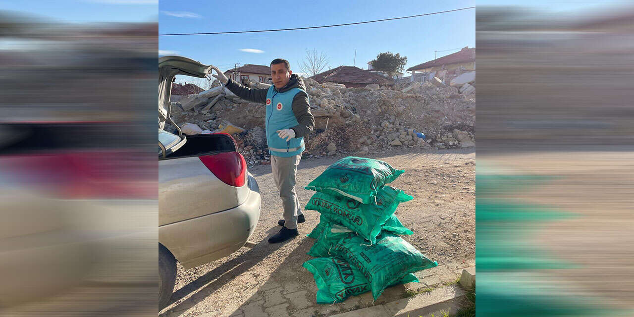 minik-yureklere-helal-olsun-kumbaralarini-ihtiyac-sahipleri-icin-actilar-2