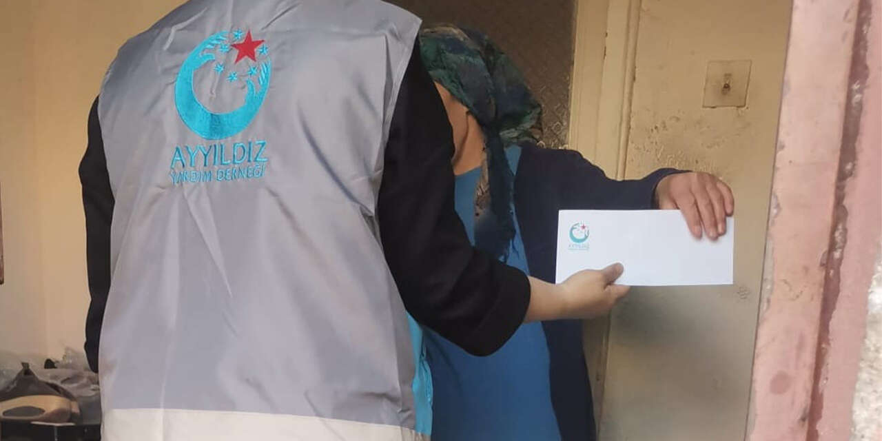 ayyildiz-yardim-dernegi-ihtiyac-sahiplerinin-yaninda-2