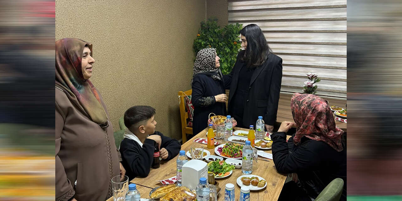 bahsilida-vatandaslarin-katilimiyla-gonul-sofrasi-kuruldu2