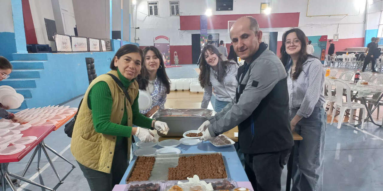 kirikkale-lisesi-iftarda-bulustu-2
