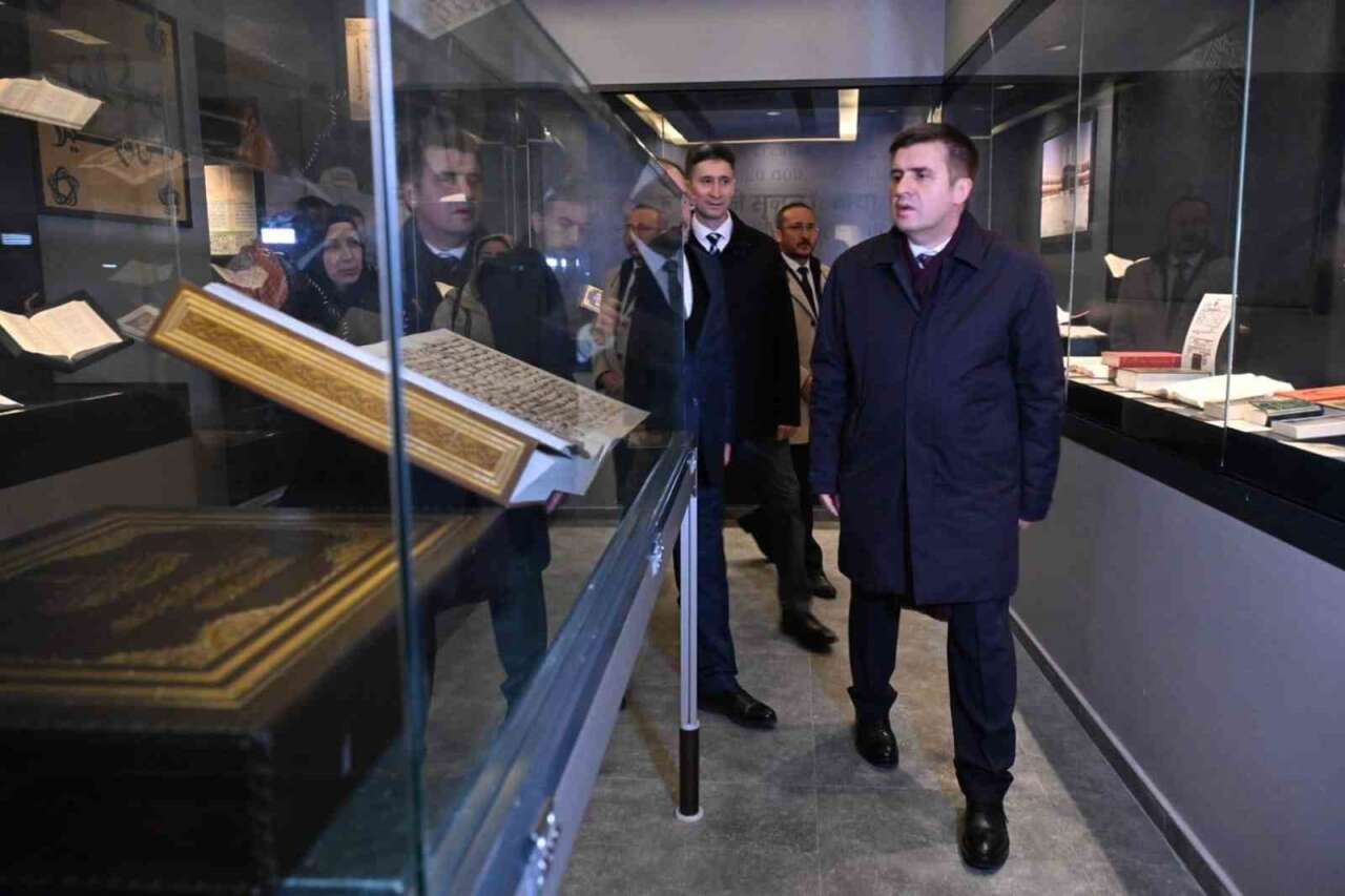 kirikkkalede-herkes-kutsal-emanetlere-akin-etti