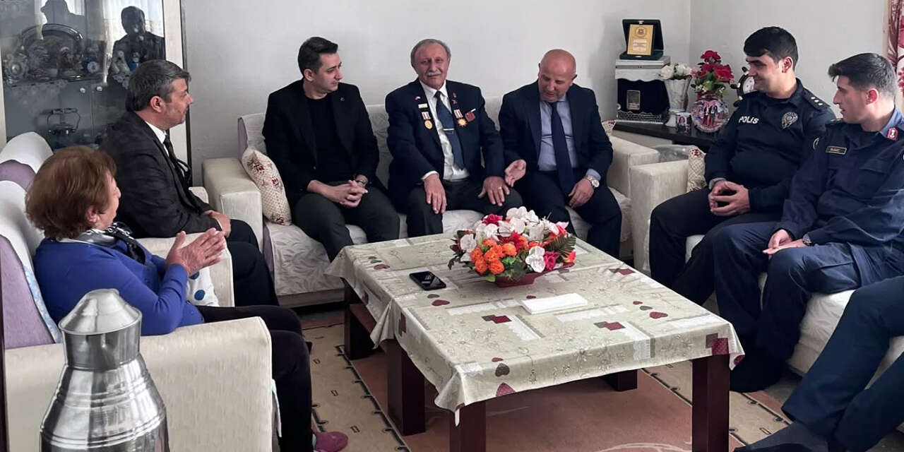 keskinde-sehit-ailesi-ve-gaziye-anlamli-ziyaret2