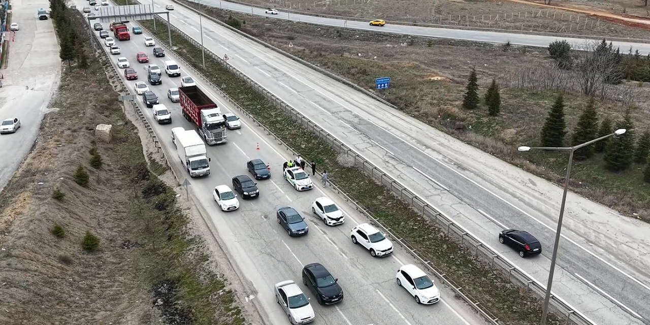 kirikkale-yolunda-bayram-hareketliligi-2