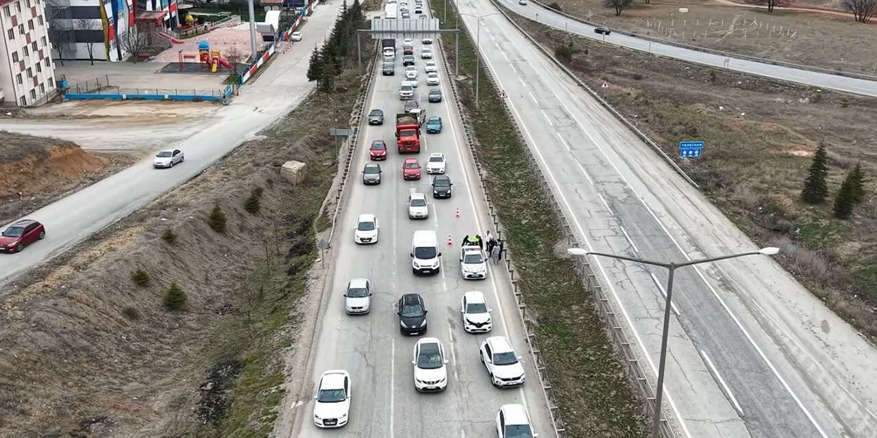 kirikkale-yolunda-bayram-hareketliligi-3