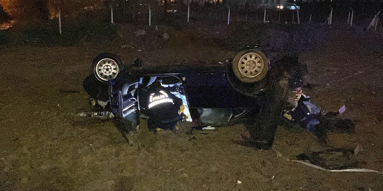 takla-atan-otomobilde-feci-sekilde-can-verdi2