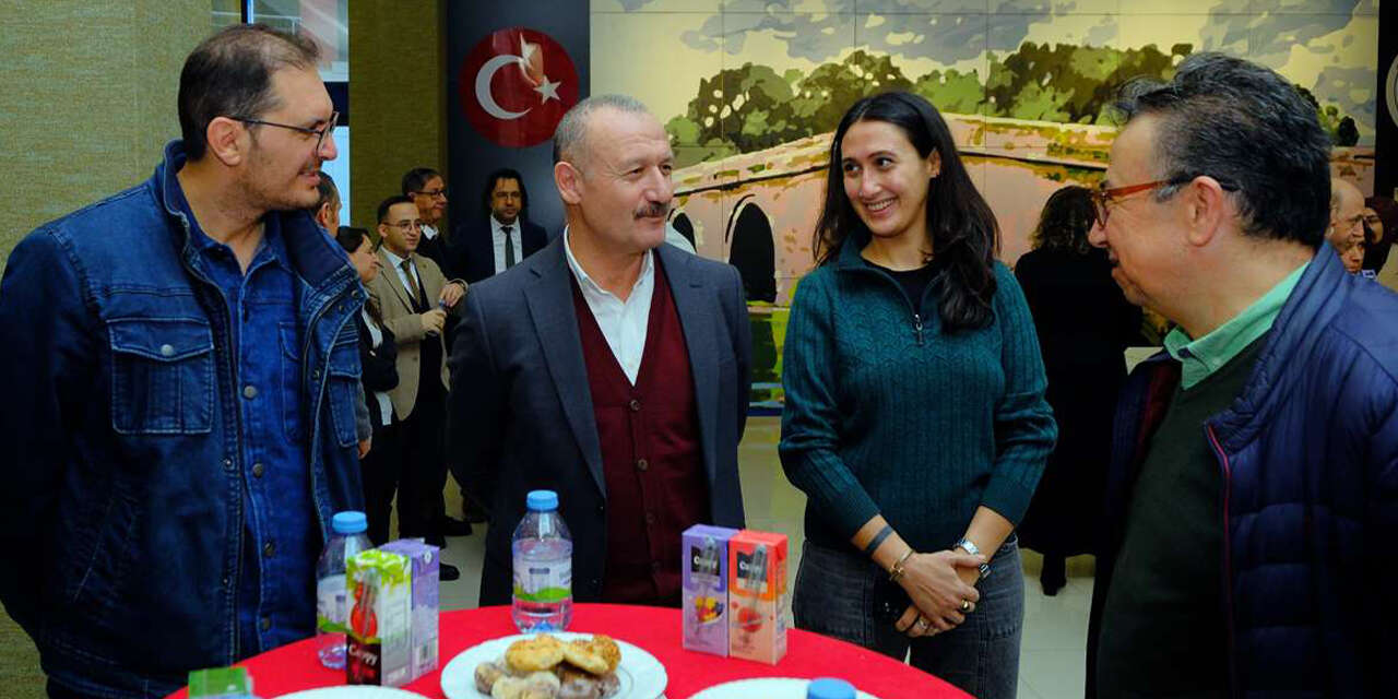 universitede-geleneksel-bayram-bulusmasi3