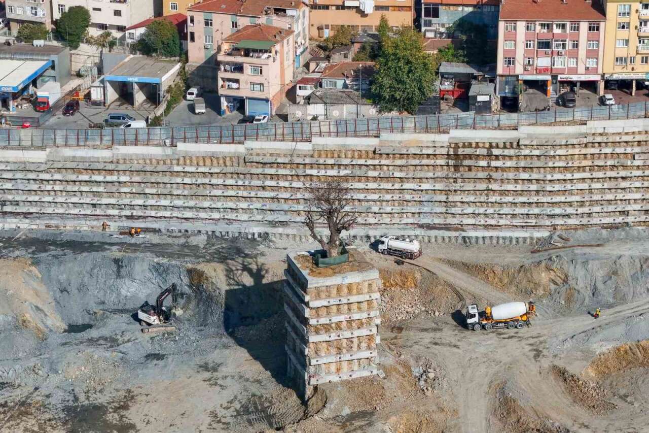 iha-foto-muhabiri-ismail-coskunun-karesi-deprem-sehitleri-ozel-odulu-aldi