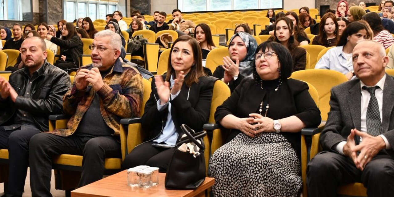 umut-ve-uyumu-birlikte-insa-etmek-paneli-2