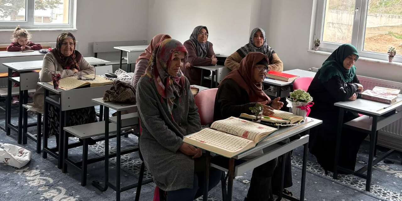 bahsilida-nine-ve-babaanneler-kuran-i-kerim-ogrendi-2