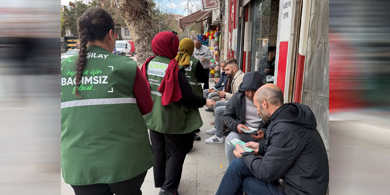 yesilaydan-cadde-sokak-bagimlilikla-mucadele-calismasi3