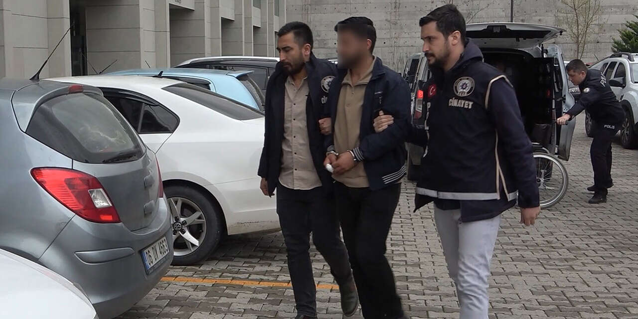 ablalarini-bicaklayan-kardesler-adliyeye-sevk-edildi2