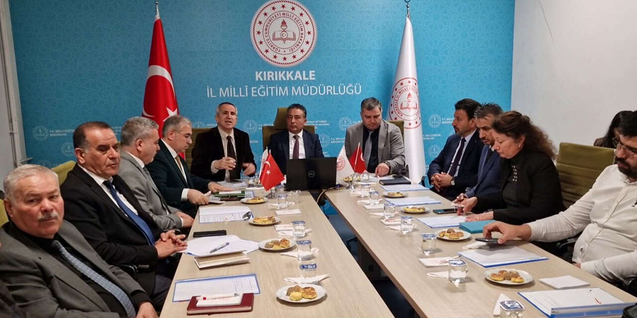 turkiye-yuzyili-maarif-modeli-gorusuldu-2