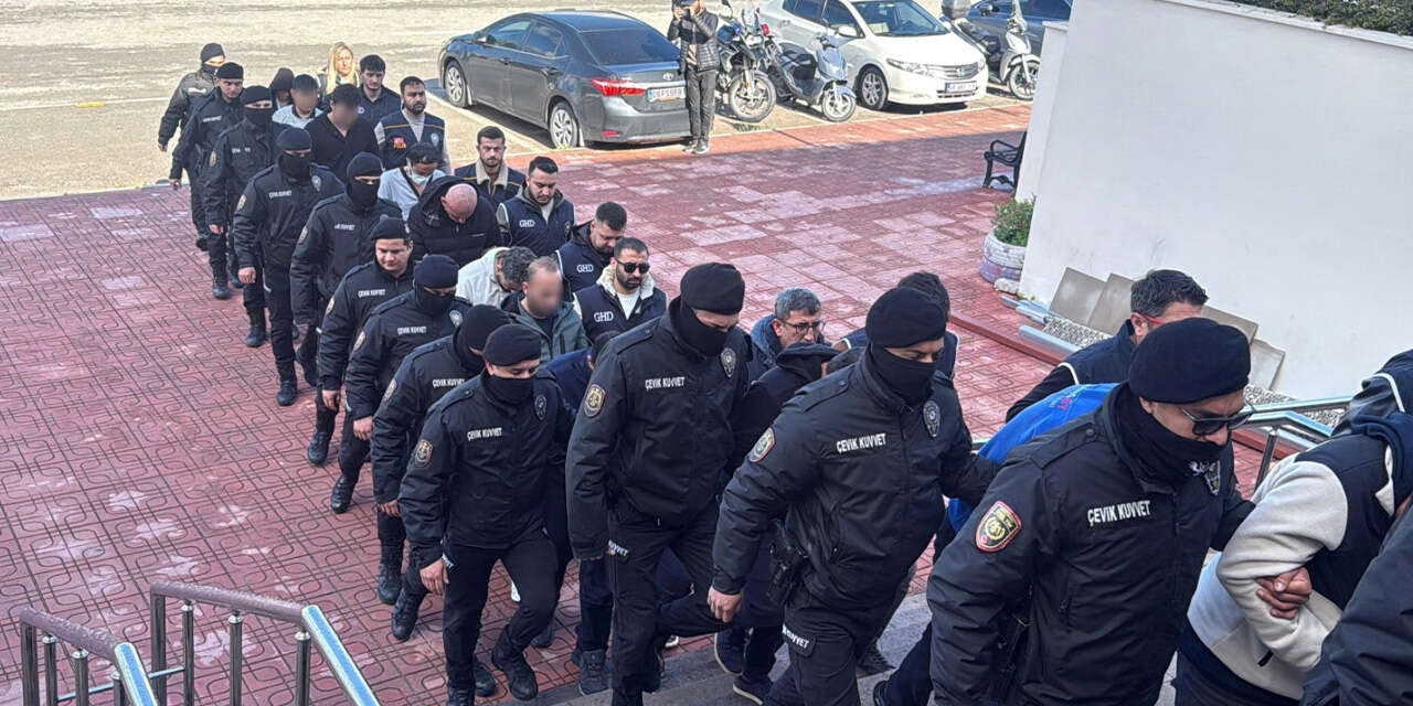 19-kisi-olmustu-o-feci-olayla-ilgili-12-kisi-tutuklandi3