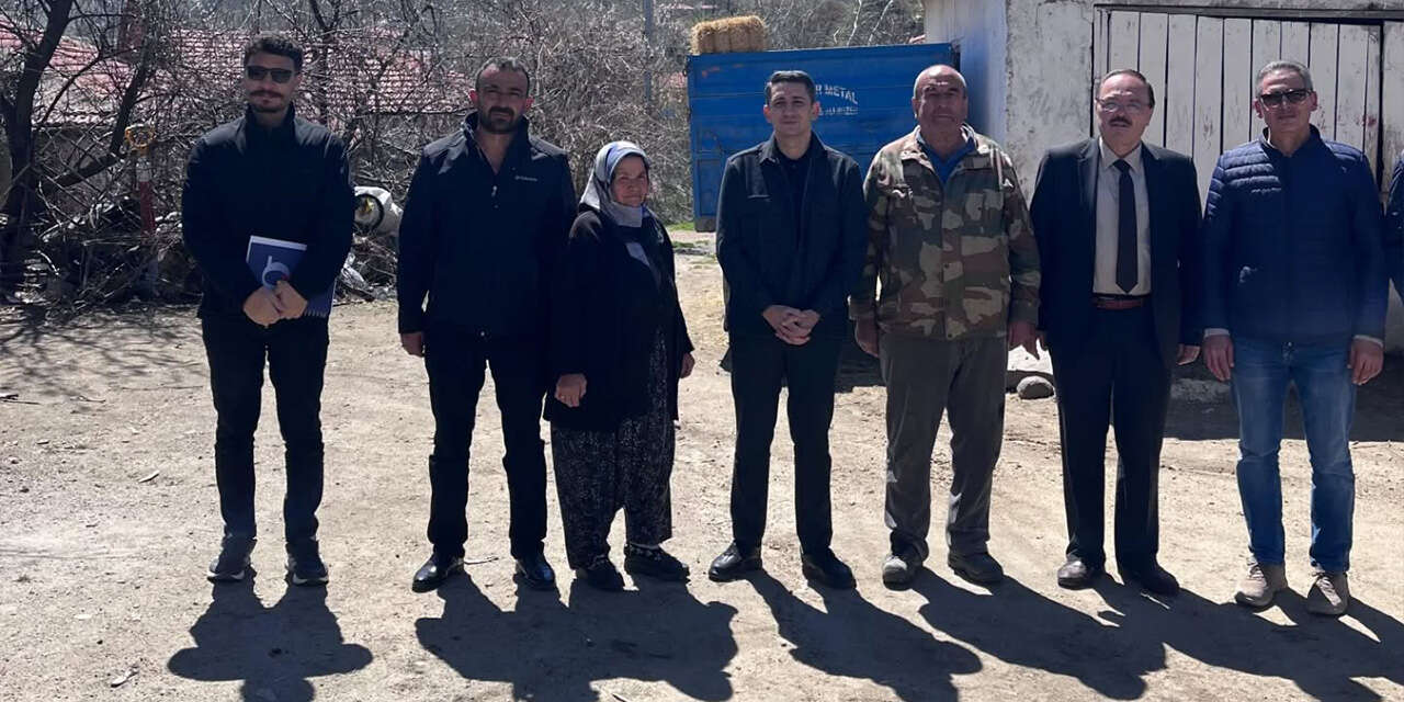 kayaturkten-haydardede-koyunde-cemevi-incelemesi2